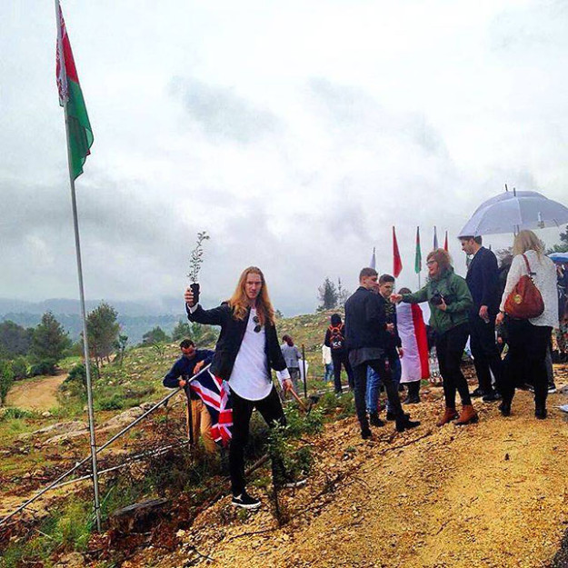 000027_76690E5F55B3268143257F940053093B_43165