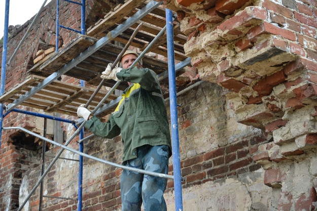 Руины синагоги на Чонгарской